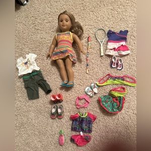 American Girl doll Lea, clothes and accessories